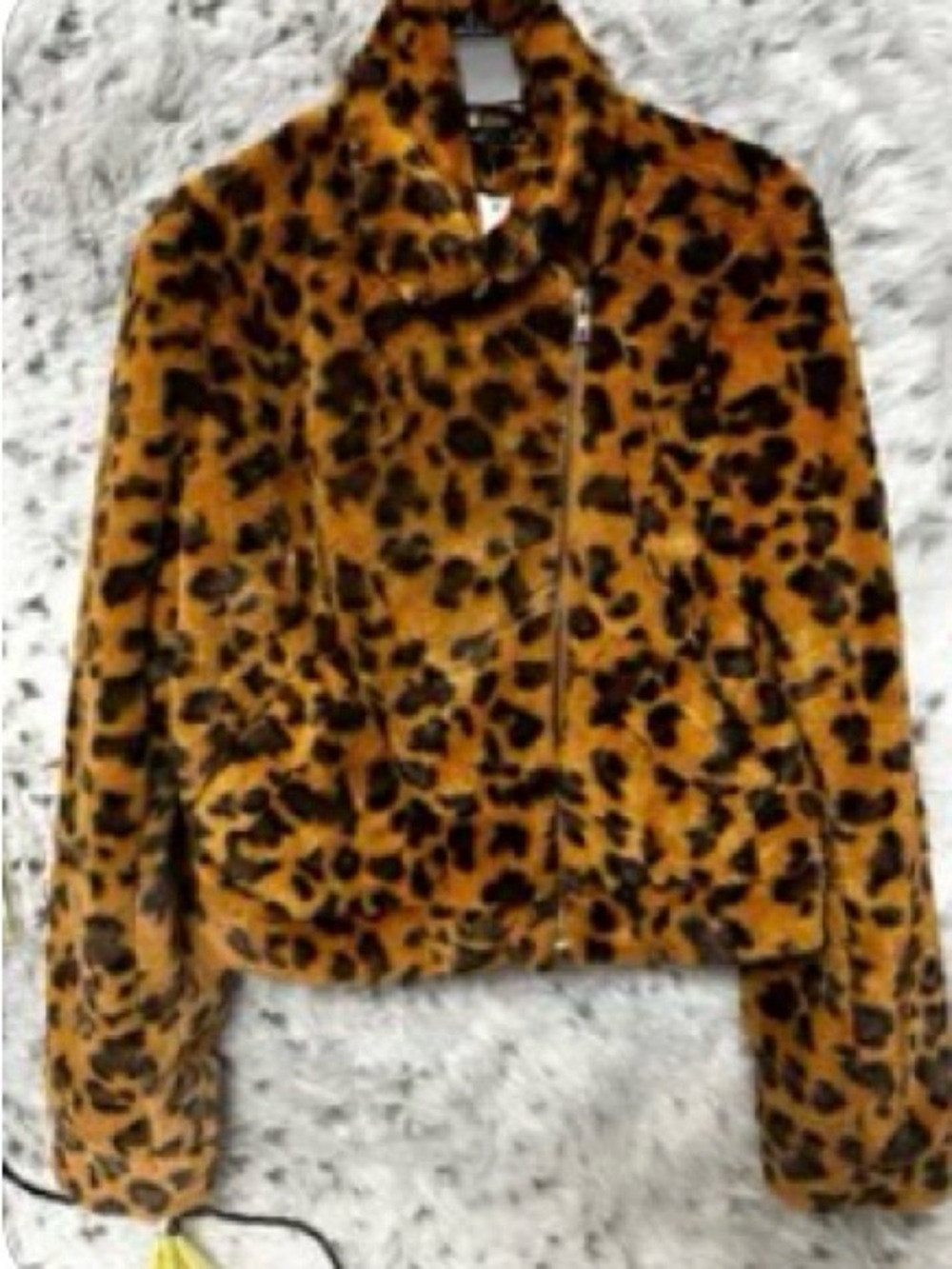 625. J roberts leopard faux fur crop jacket small